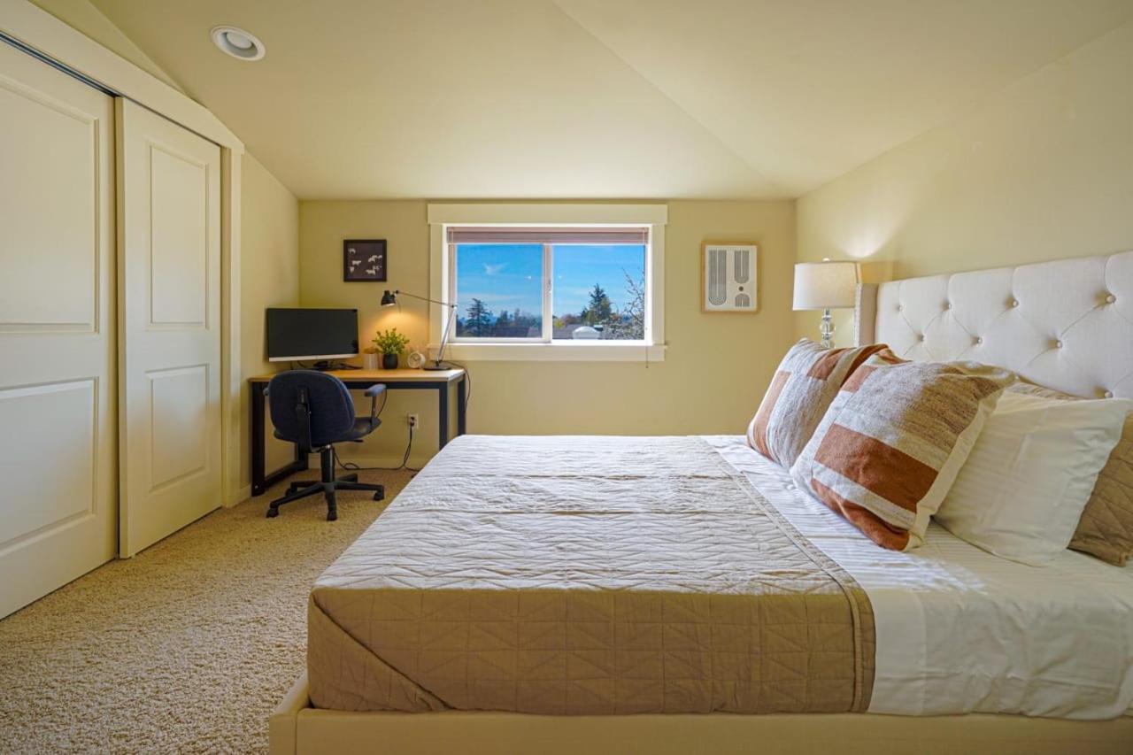Stylish North Seattle Townhouse- Dual Master Suites Eksteriør bilde