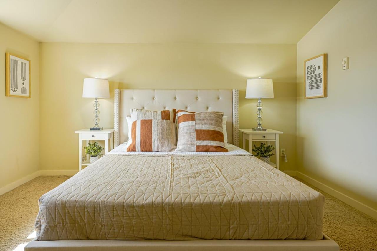 Stylish North Seattle Townhouse- Dual Master Suites Eksteriør bilde