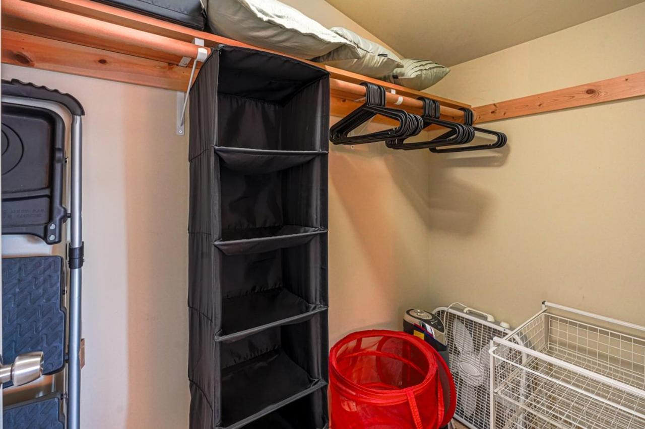 Stylish North Seattle Townhouse- Dual Master Suites Eksteriør bilde