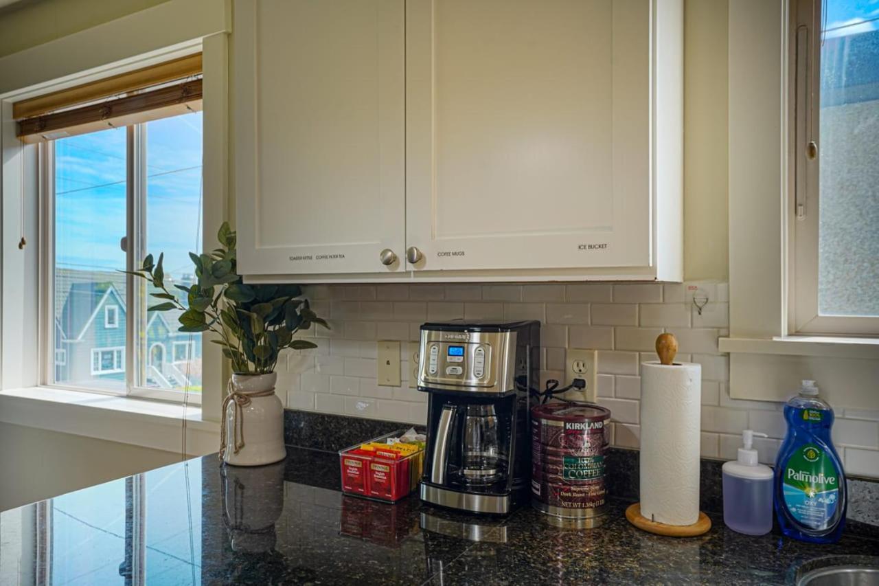 Stylish North Seattle Townhouse- Dual Master Suites Eksteriør bilde